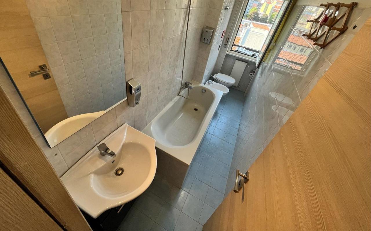 Milan Adrian Apartments Ngoại thất bức ảnh